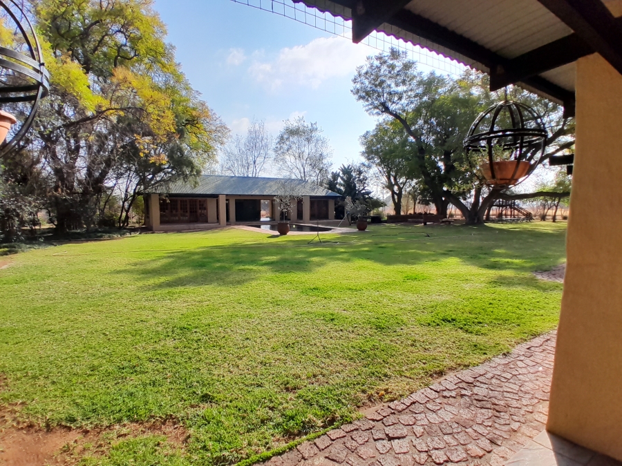 Commercial Property for Sale in Modderfontein A H North West
